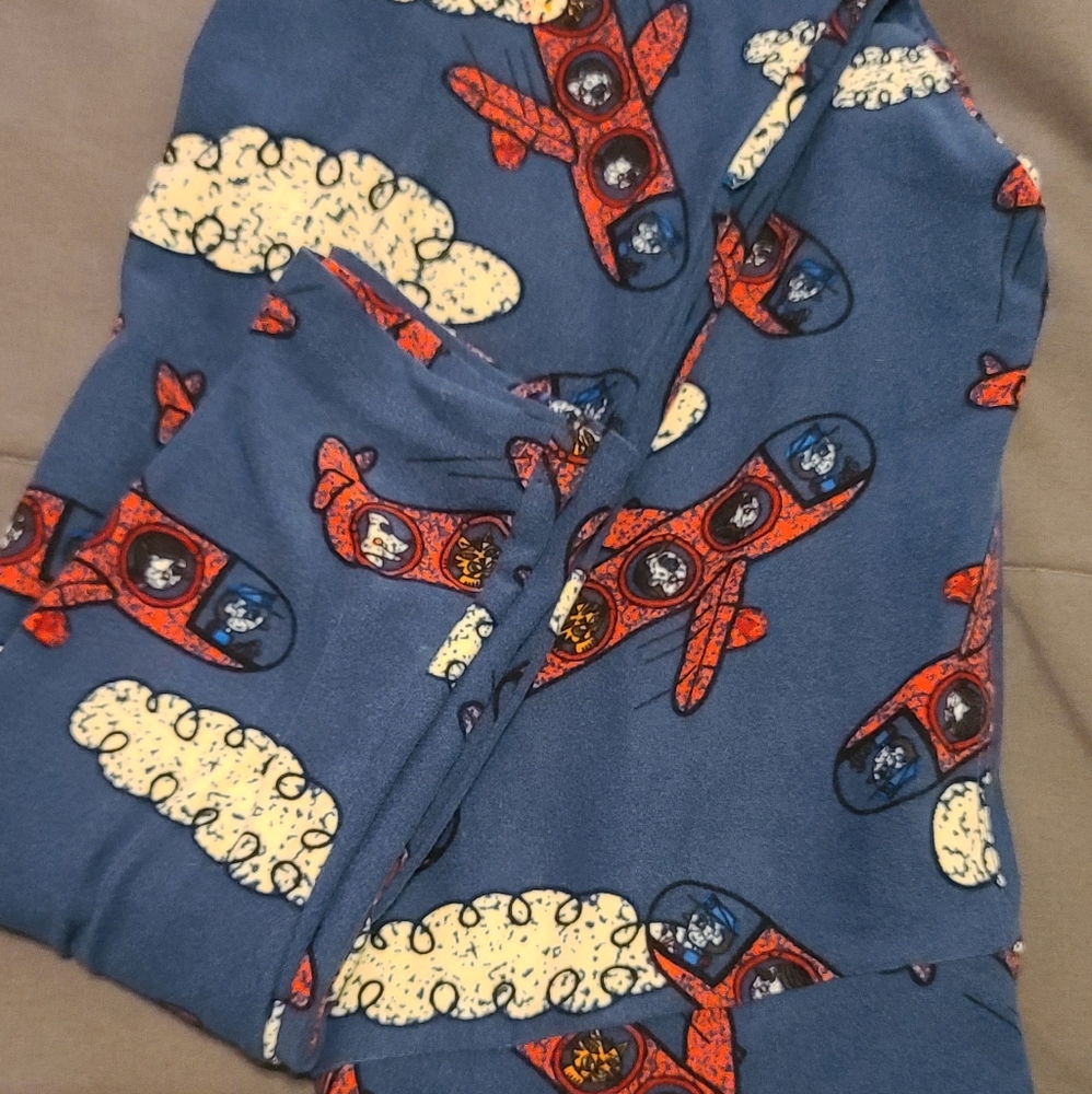 EUC OS Leggings